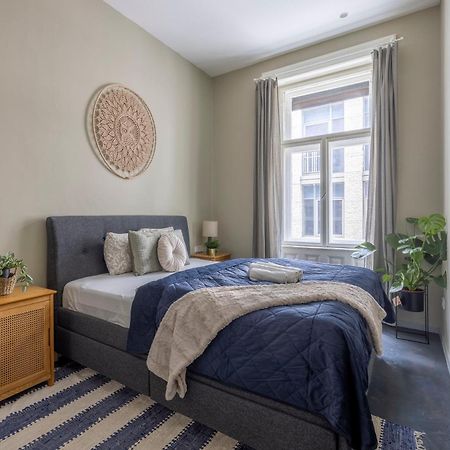 Charming Art Deco Style Apartment In The Heart Of Budapest Ngoại thất bức ảnh