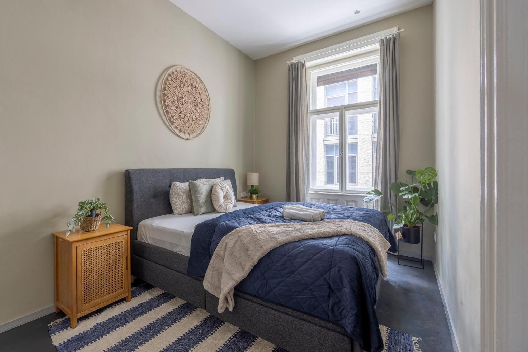 Charming Art Deco Style Apartment In The Heart Of Budapest Ngoại thất bức ảnh